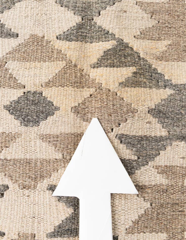 Detail image of  5' 7 x 7' 11  Hand Woven Kilim Maymana Wool Rug