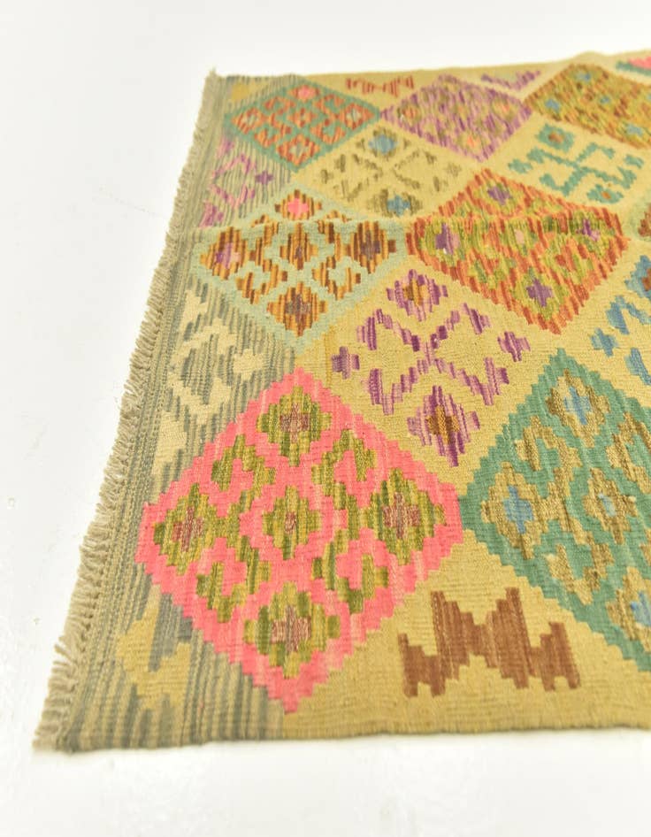 Detail image of  3' 4 x 5'  Hand Woven Kilim Maymana Wool Rug