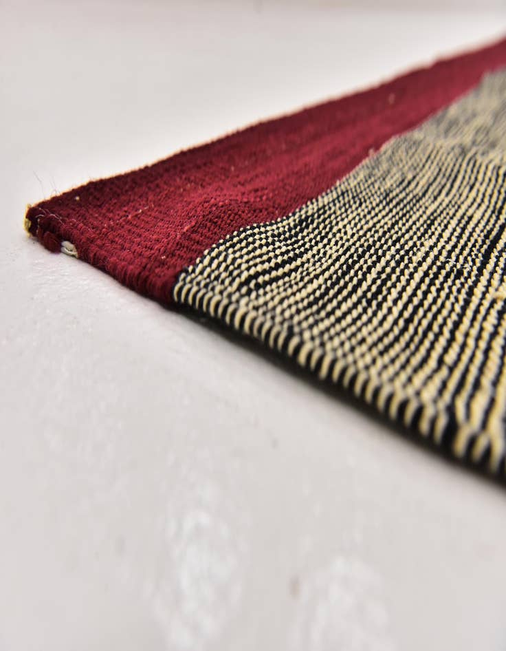 Detail image of  4' 2 x 5' 9  Hand Woven Kilim Modern Wool Rug