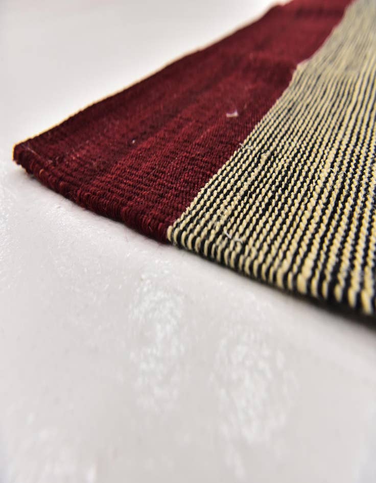 Detail image of  4' 3 x 5' 9  Hand Woven Kilim Modern Wool Rug