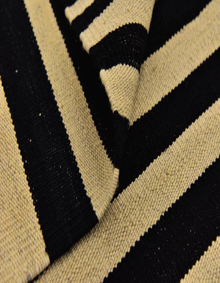 Detail image of  6' x 7' 7  Hand Woven Kilim Modern Wool Rug