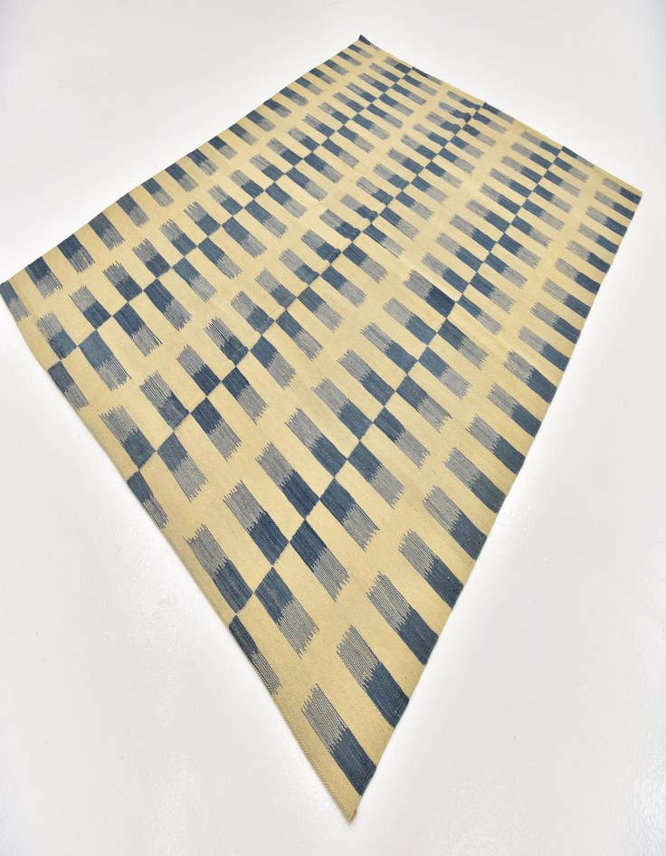 Detail image of  6' x 7' 9  Hand Woven Kilim Modern Wool Rug