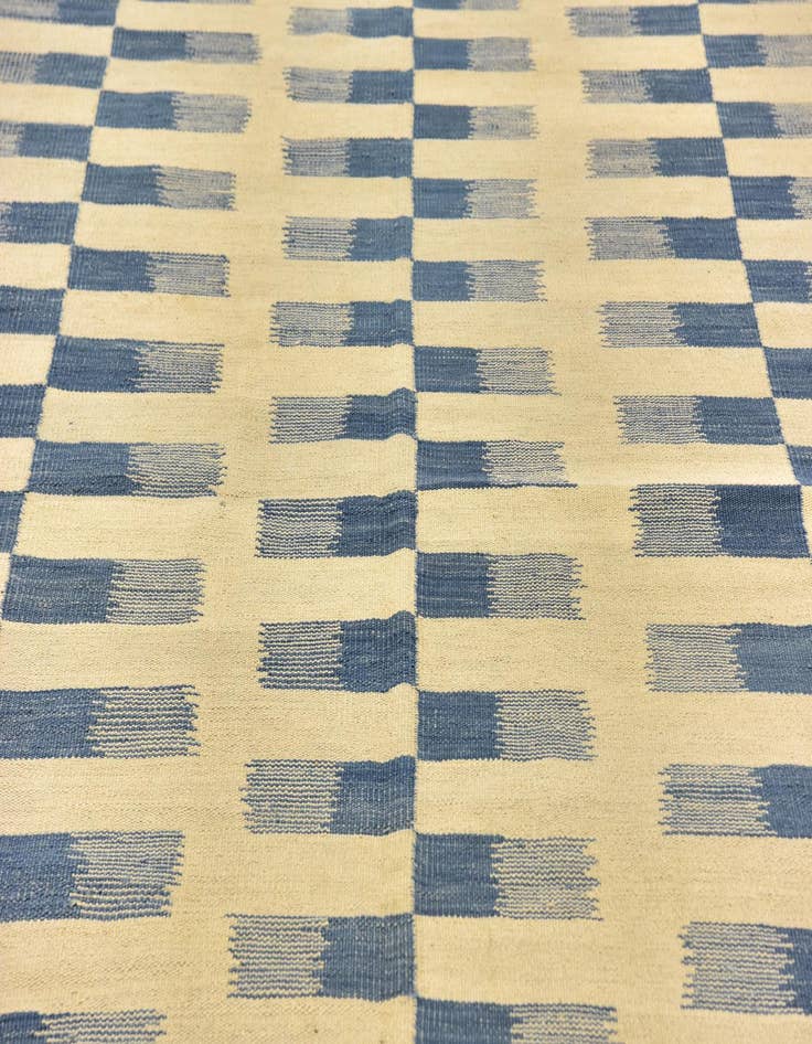 Detail image of  6' x 7' 9  Hand Woven Kilim Modern Wool Rug