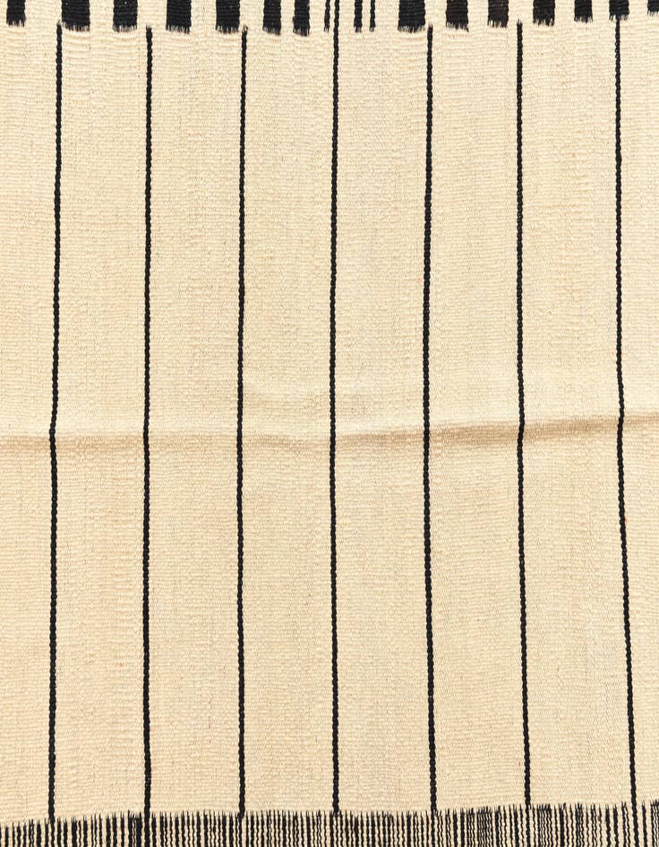 Detail image of  4' 1 x 5' 10  Hand Woven Kilim Modern Wool Rug