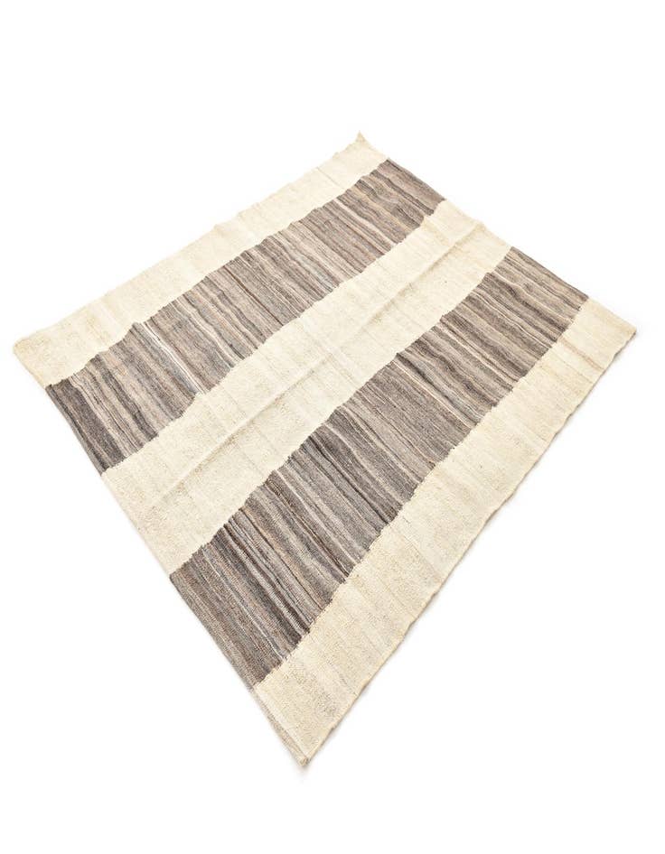 Detail image of  4' 10 x 6' 1  Hand Woven Kilim Modern Wool Rug