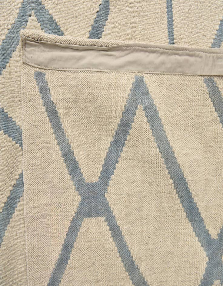 Detail image of  8' 7 x 10'  Hand Woven Kilim Modern Wool Rug