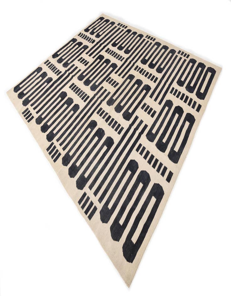 Detail image of  8' 5 x 9' 8  Hand Woven Kilim Modern Wool Rug