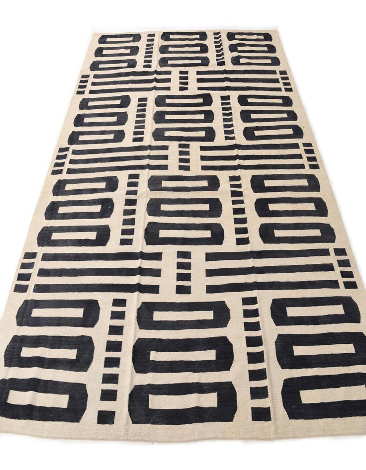 Detail image of  8' 5 x 9' 8  Hand Woven Kilim Modern Wool Rug