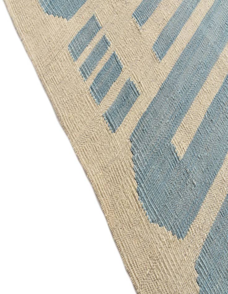 Detail image of  6' 8 x 9' 7  Hand Woven Kilim Modern Wool Rug