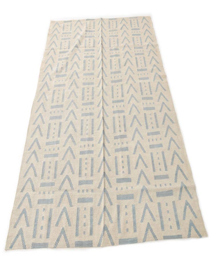 Detail image of  5' 3 x 6' 5  Hand Woven Kilim Modern Wool Rug