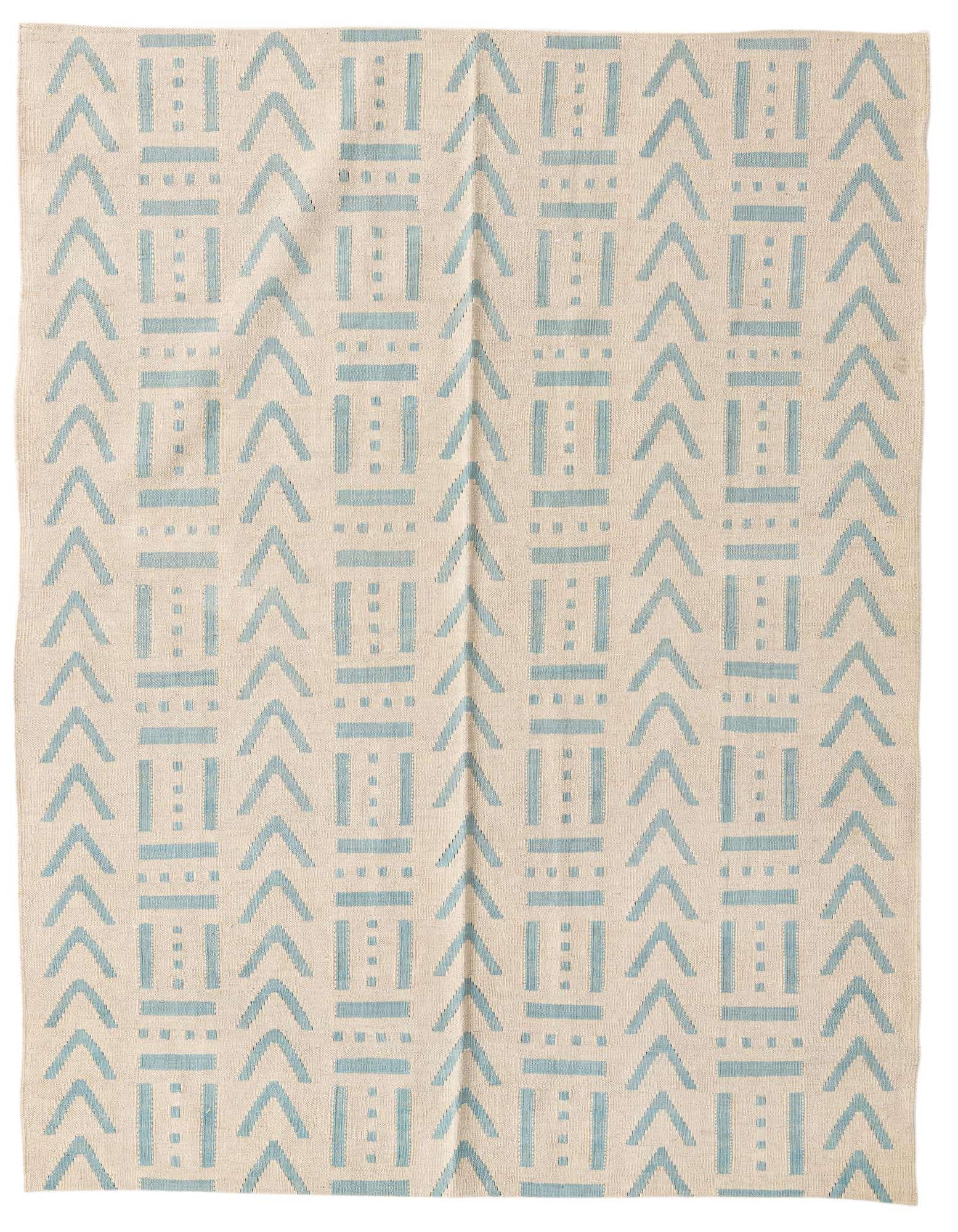 A 5x8 rectangular ivory flatweave wool rug with a repeating light blue tribal geometric pattern.