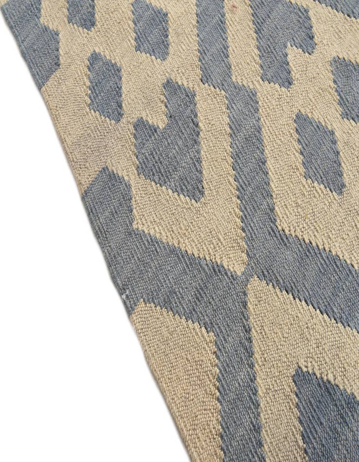 Detail image of  6' 2 x 7' 9  Hand Woven Kilim Modern Wool Rug