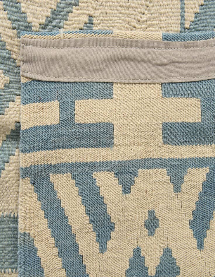 Detail image of  6' 8 x 9' 8  Hand Woven Kilim Modern Wool Rug