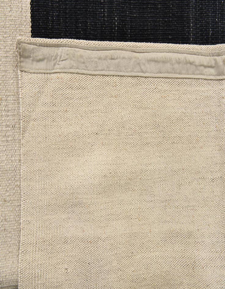 Detail image of  6' x 7' 8  Hand Woven Kilim Modern Wool Rug