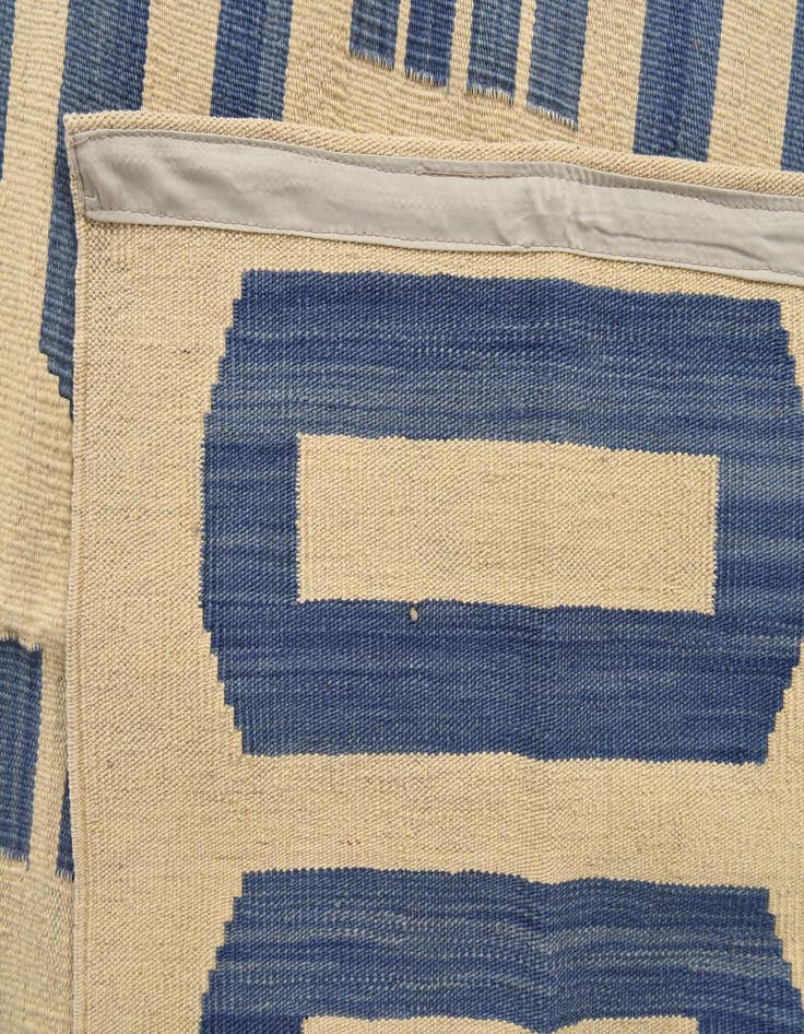 Detail image of  6' 7 x 9' 9  Hand Woven Kilim Modern Wool Rug