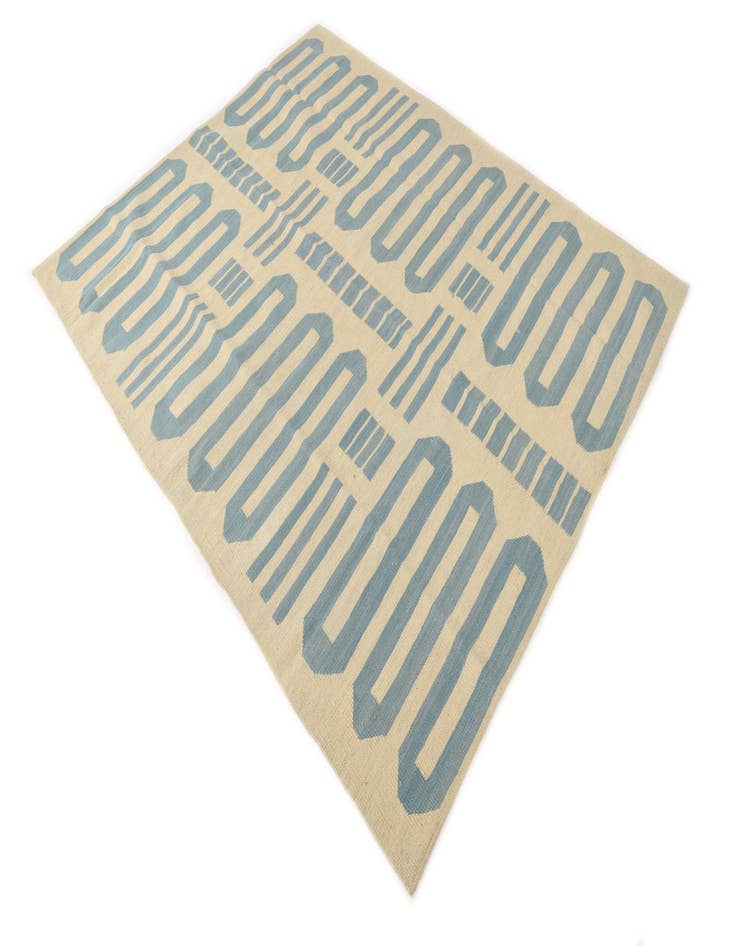 Detail image of  5' 2 x 6' 5  Hand Woven Kilim Modern Wool Rug