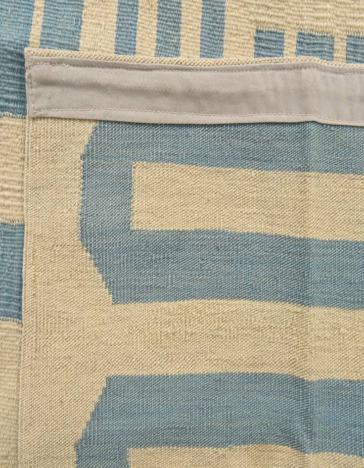 Detail image of  5' 2 x 6' 5  Hand Woven Kilim Modern Wool Rug