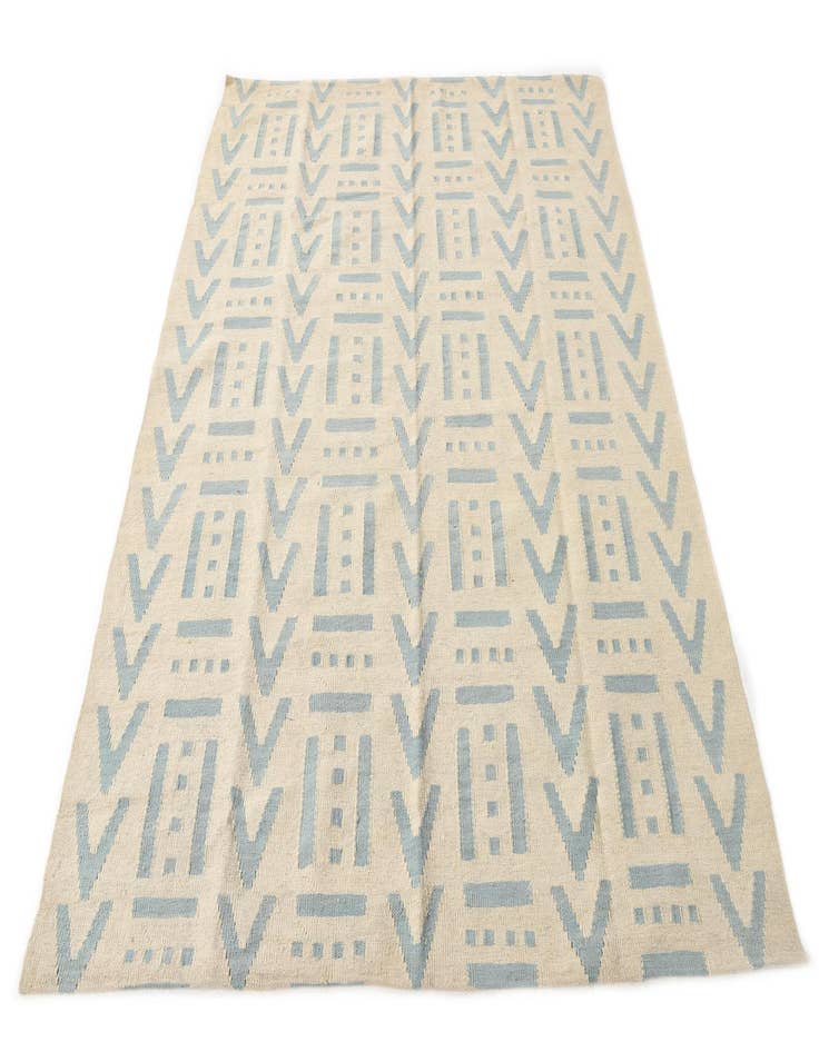 Detail image of  5' 3 x 6' 8  Hand Woven Kilim Modern Wool Rug