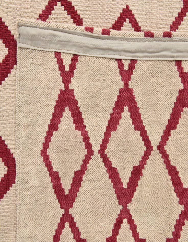 Detail image of  6' 11 x 9' 8  Hand Woven Kilim Modern Wool Rug