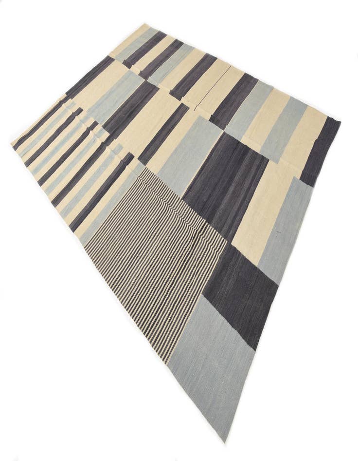 Detail image of  6' 9 x 9' 3  Hand Woven Kilim Modern Wool Rug