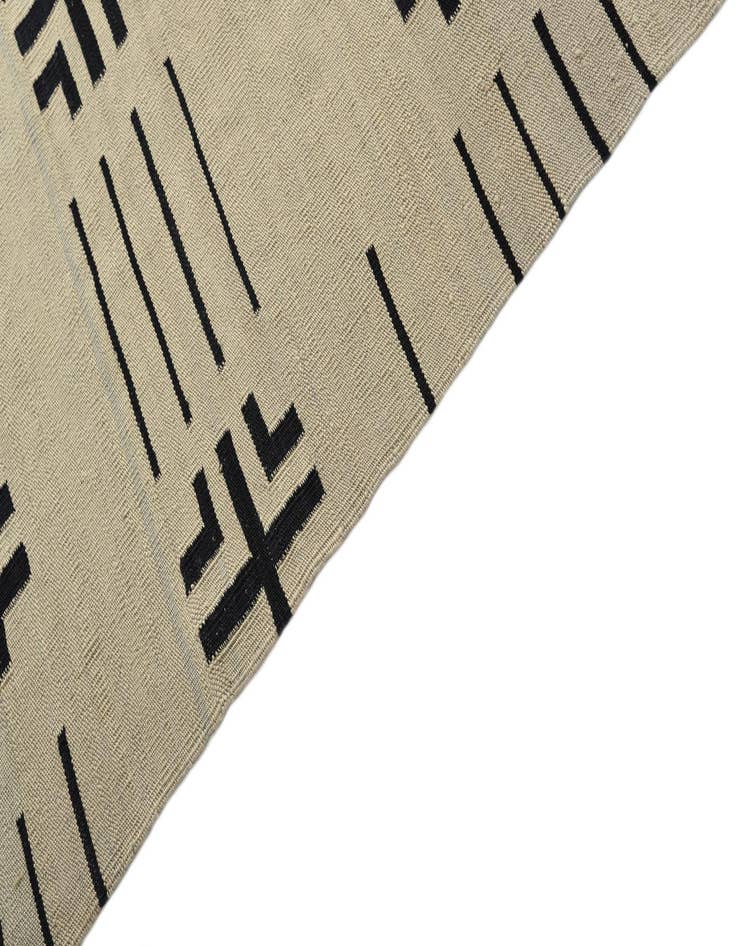 Detail image of  8' 4 x 9' 6  Hand Woven Kilim Modern Wool Rug