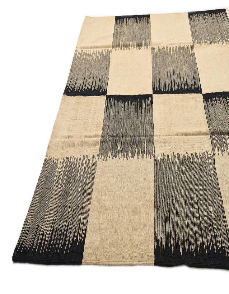Detail image of  8' 4 x 9' 7  Hand Woven Kilim Modern Wool Rug