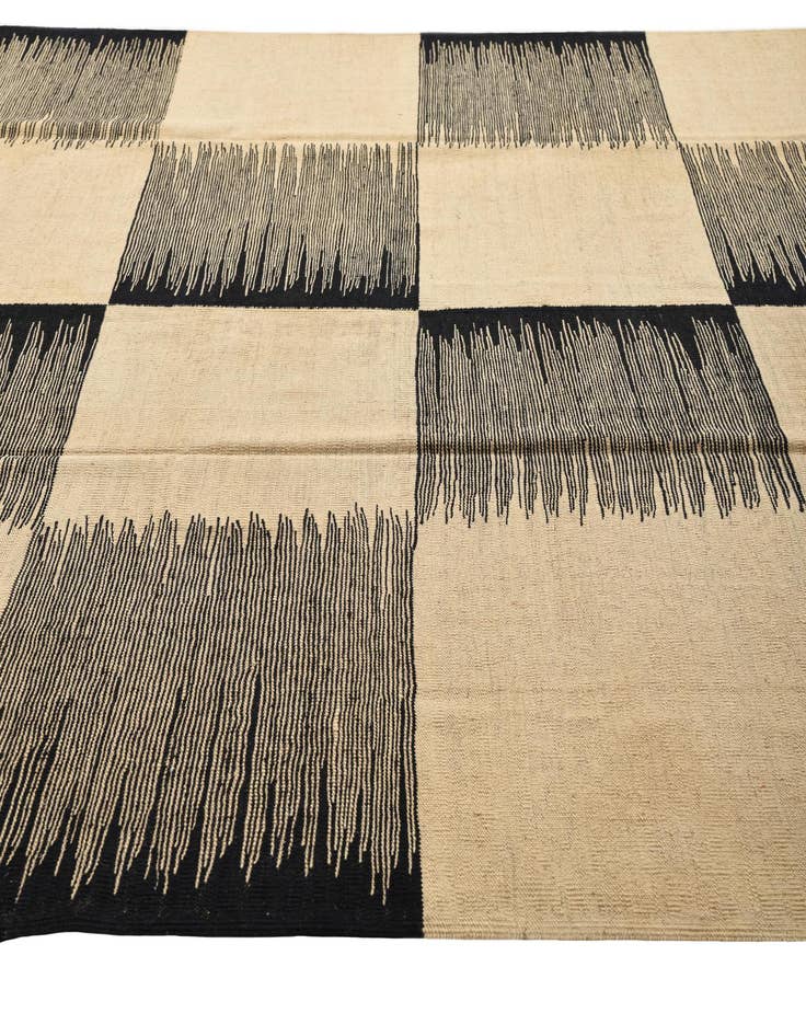 Detail image of  8' 4 x 9' 7  Hand Woven Kilim Modern Wool Rug
