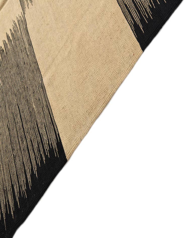 Detail image of  8' 4 x 9' 7  Hand Woven Kilim Modern Wool Rug