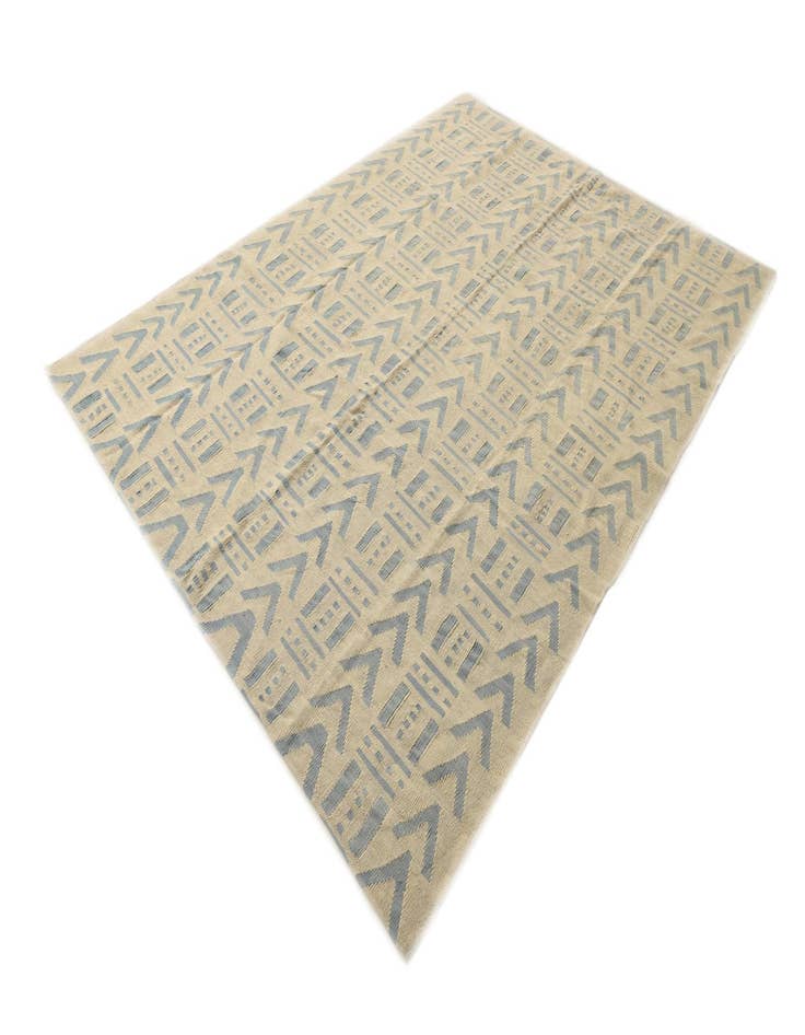 Detail image of  7' x 9' 4  Hand Woven Kilim Modern Wool Rug