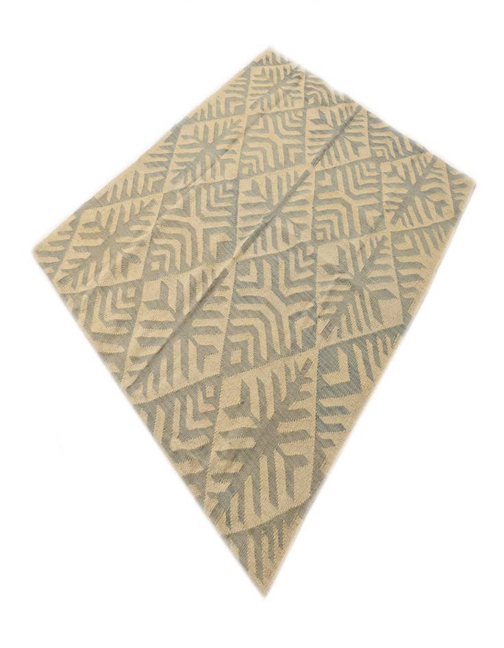 Detail image of  5' 1 x 6' 3  Hand Woven Kilim Modern Wool Rug