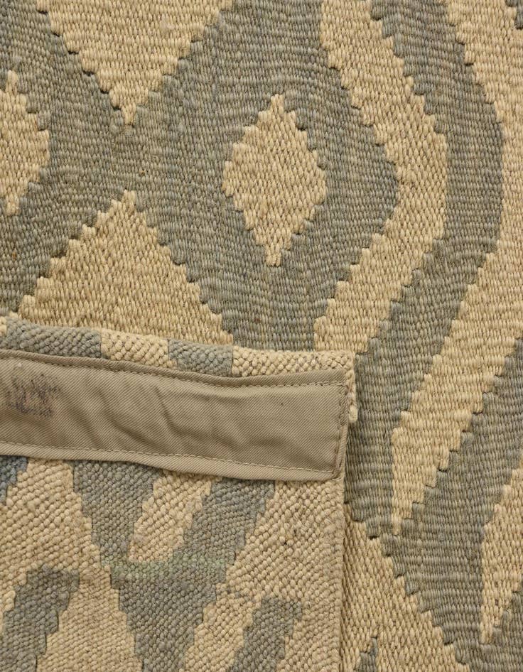 Detail image of  5' 1 x 6' 3  Hand Woven Kilim Modern Wool Rug