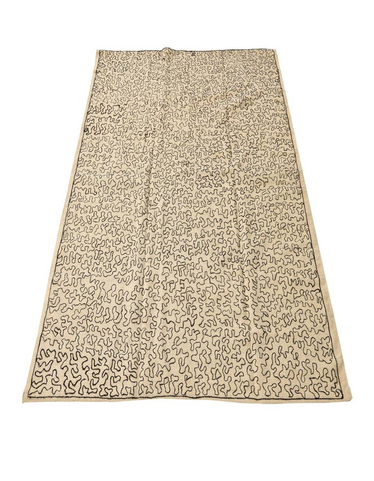 Detail image of  4' 10 x 6'  Hand Woven Kilim Modern Wool Rug