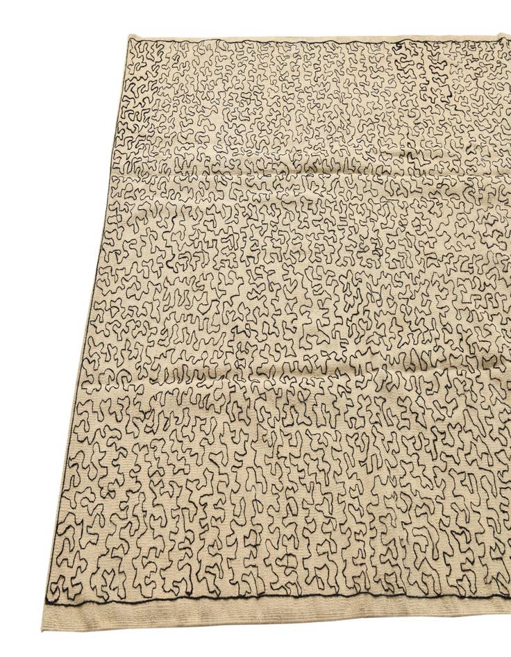 Detail image of  4' 10 x 6'  Hand Woven Kilim Modern Wool Rug