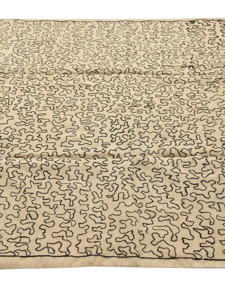 Detail image of  4' 10 x 6'  Hand Woven Kilim Modern Wool Rug