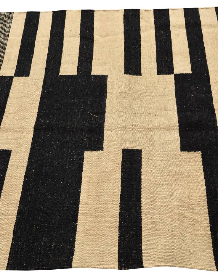Detail image of  4' x 5' 10  Hand Woven Kilim Modern Wool Rug