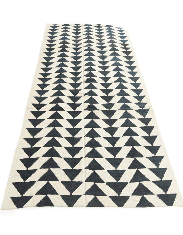 Detail image of  6' 9 x 9' 6  Hand Woven Kilim Modern Wool Rug