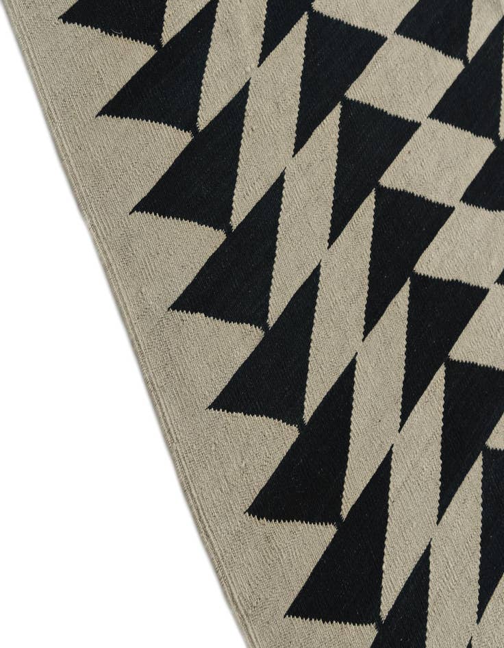Detail image of  6' 9 x 9' 6  Hand Woven Kilim Modern Wool Rug