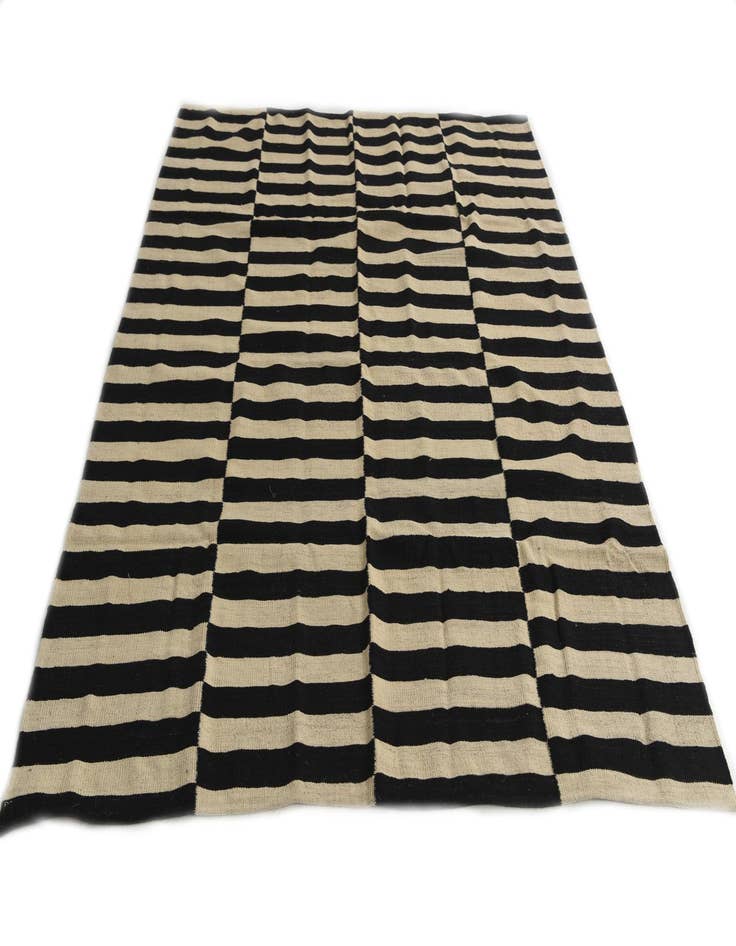 Detail image of  5' 10 x 7' 7  Hand Woven Kilim Modern Wool Rug