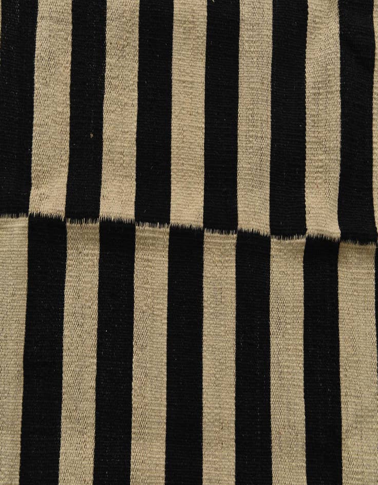 Detail image of  5' 10 x 7' 7  Hand Woven Kilim Modern Wool Rug