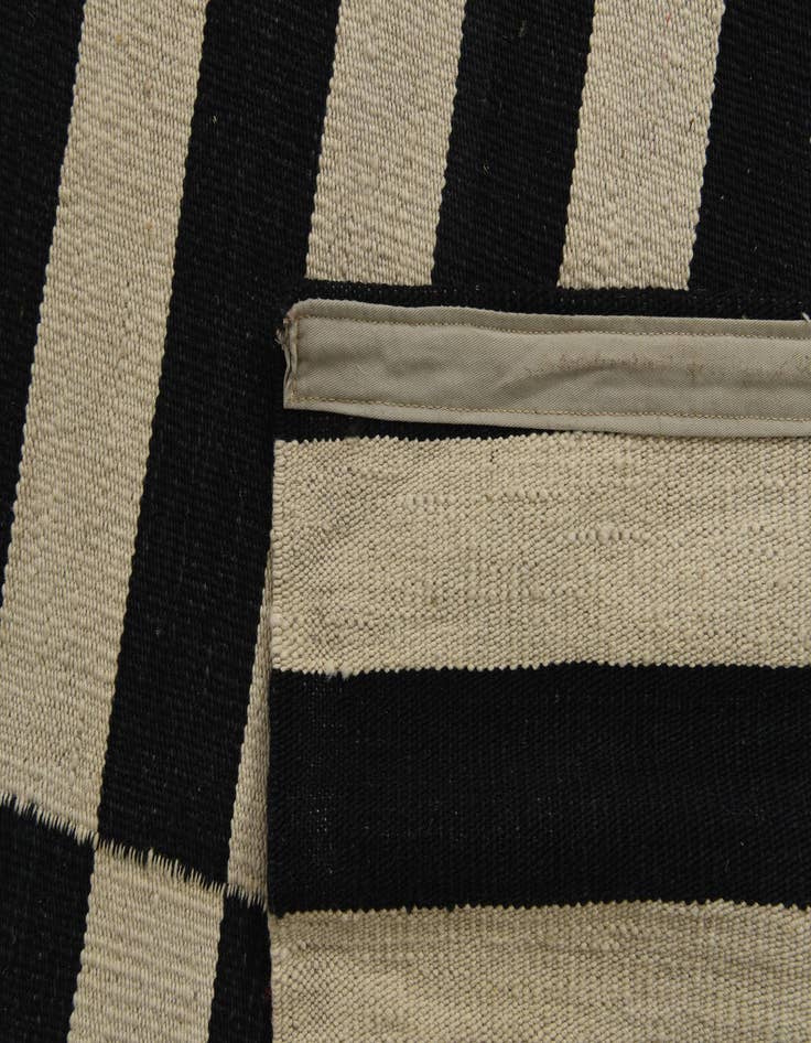 Detail image of  5' 7 x 7' 10  Hand Woven Kilim Modern Wool Rug