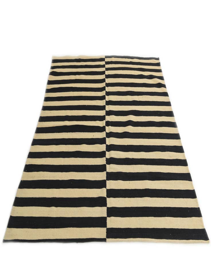 Detail image of  5' 2 x 6' 2  Hand Woven Kilim Modern Wool Rug