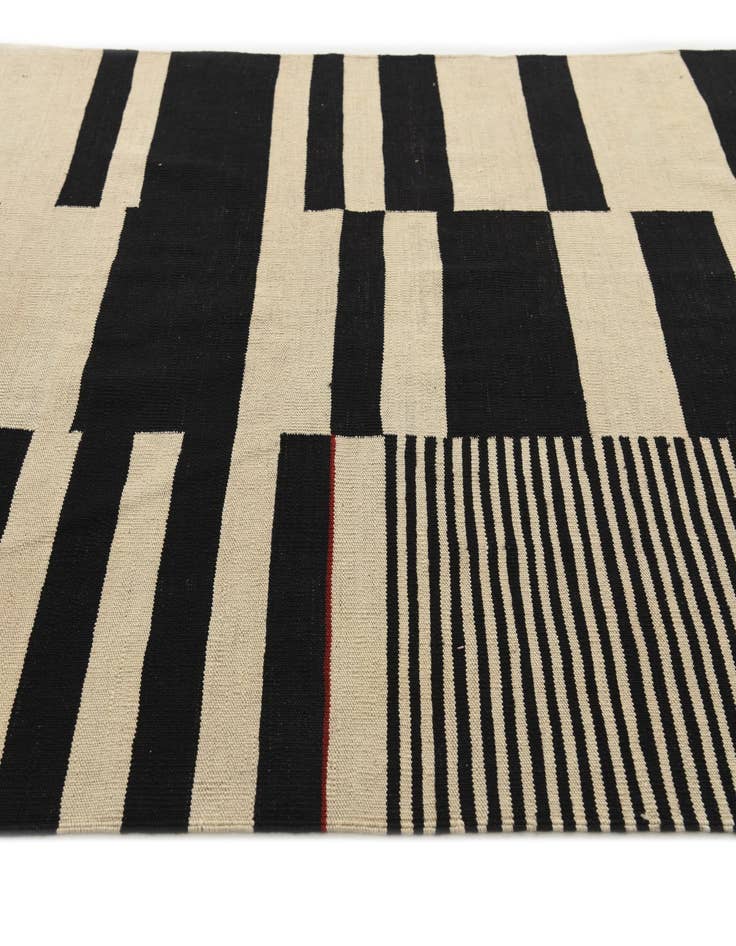 Detail image of  4' 10 x 6' 5  Hand Woven Kilim Modern Wool Rug