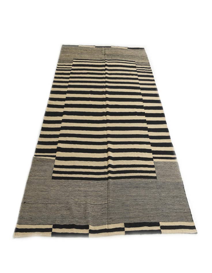 Detail image of  5' 6 x 8'  Hand Woven Kilim Modern Wool Rug