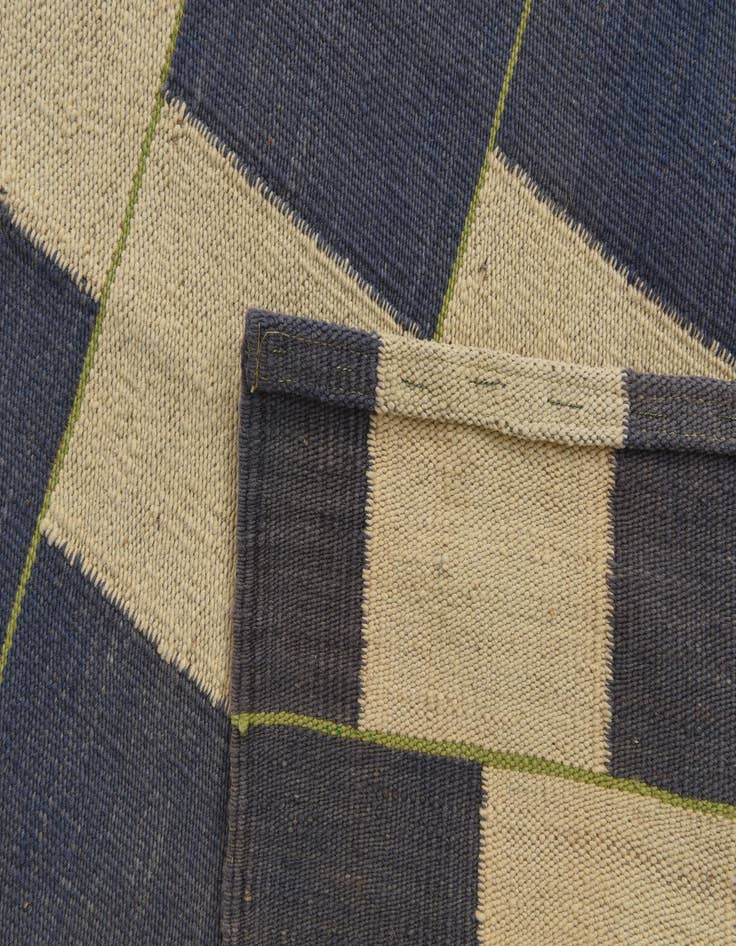 Detail image of  5' 10 x 7' 6  Hand Woven Kilim Modern Wool Rug