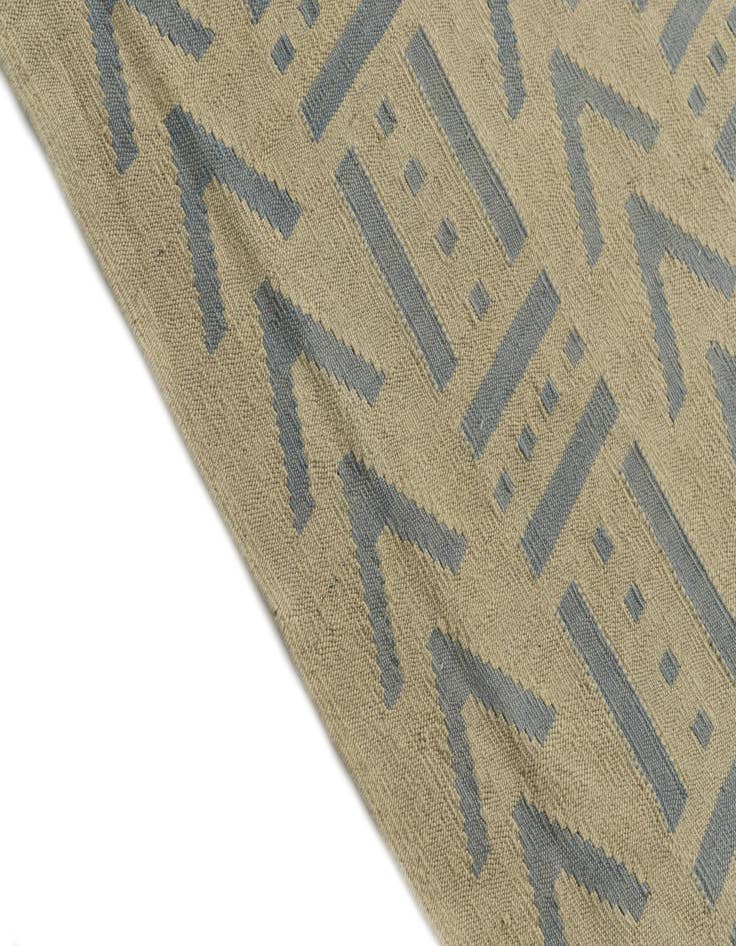 Detail image of  5' x 6' 6  Hand Woven Kilim Modern Wool Rug