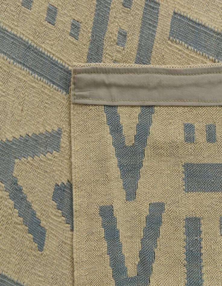 Detail image of  5' x 6' 6  Hand Woven Kilim Modern Wool Rug