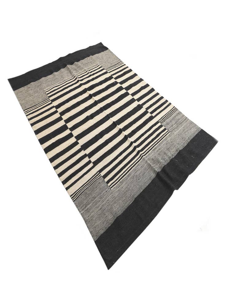 Detail image of  5' 8 x 7' 9  Hand Woven Kilim Modern Wool Rug