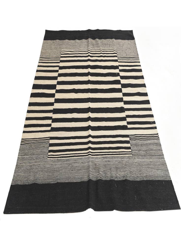 Detail image of  5' 8 x 7' 9  Hand Woven Kilim Modern Wool Rug