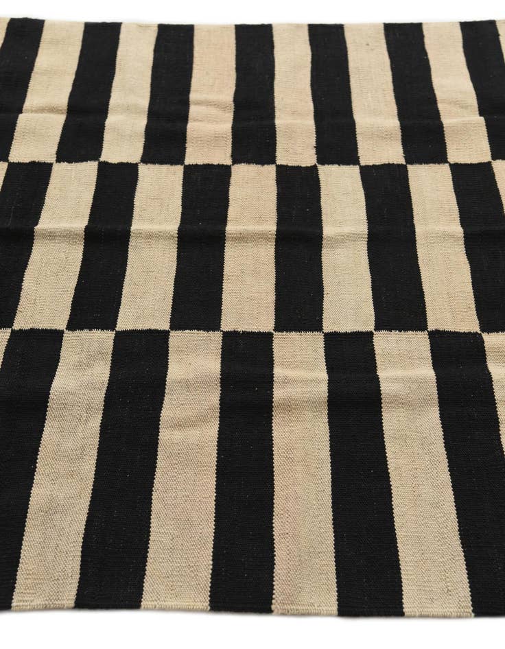 Detail image of  4' 2 x 5' 10  Hand Woven Kilim Modern Wool Rug