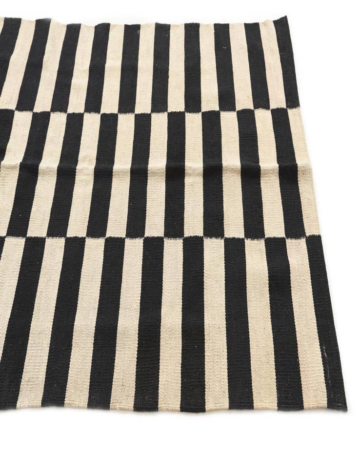 Detail image of  3' 3 x 4' 9  Hand Woven Kilim Modern Wool Rug